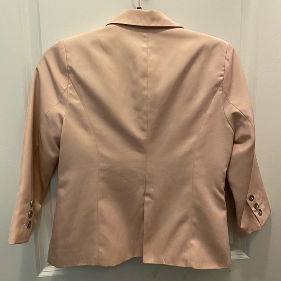 Blush Pink Quarter Sleeve Cropped Blazer - Picture 2 of 4